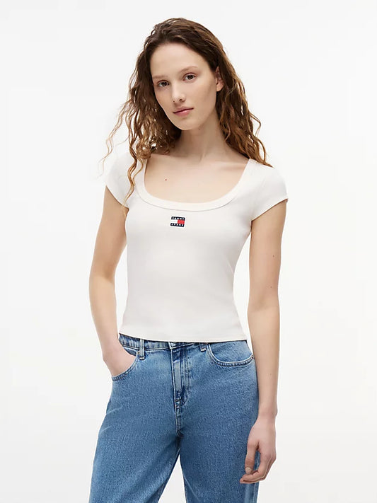 Badge Scoop Neck Slim T-Shirt