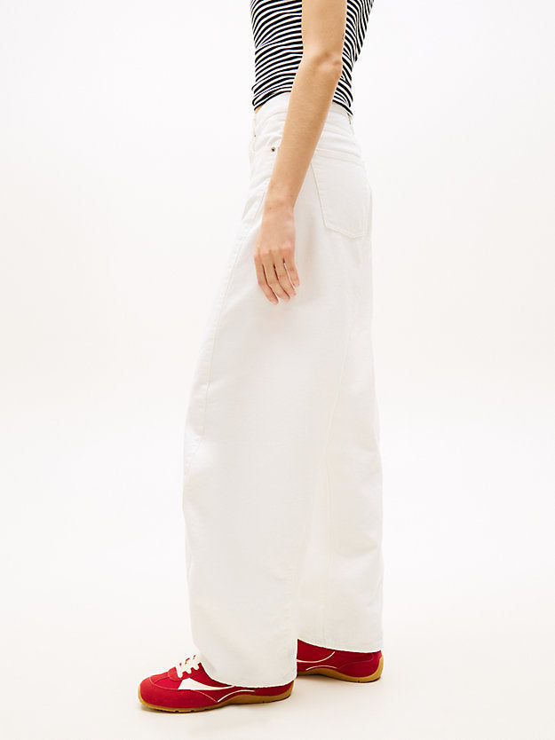 Mid Rise Twist Seam Barrel Leg White Jeans