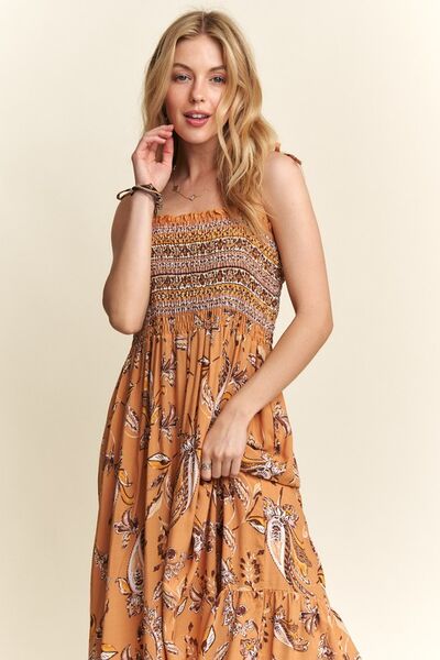 Robe cache-cœur ADORA à encolure carrée et imprimé smocké