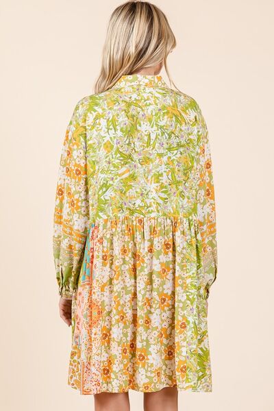 Mittoshop Langärmeliges Hemdkleid mit Blumendetail und Knopfleiste