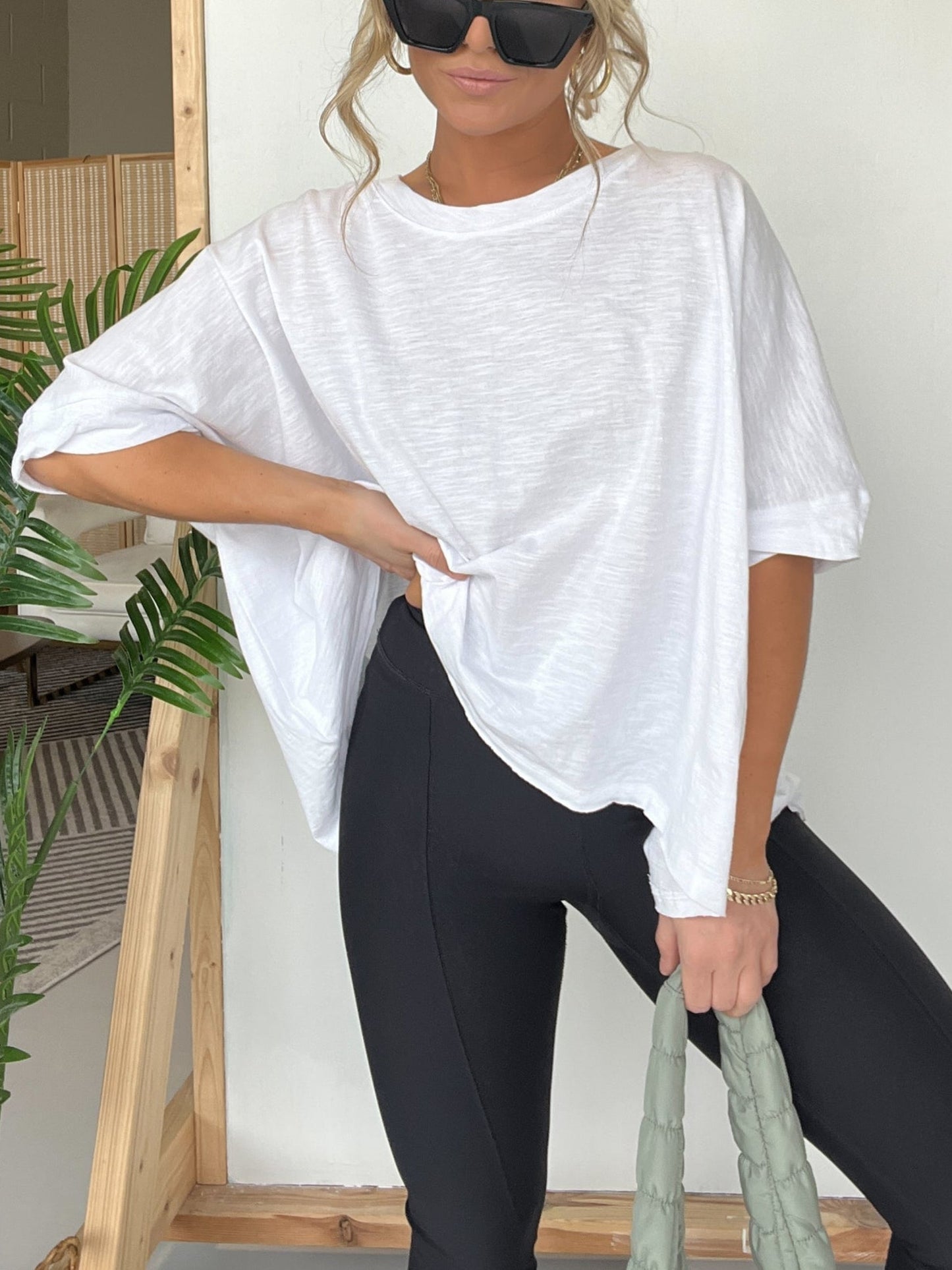 Damen Oversized T-Shirt mit Rundhalsausschnitt und kastigem Schnitt in Midilänge (3 kaufen, kostenloser Versand)