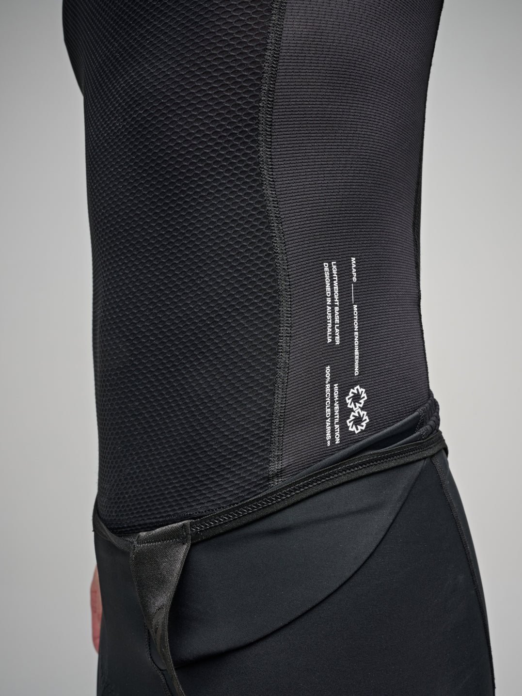 Team Mesh Base Layer - Black