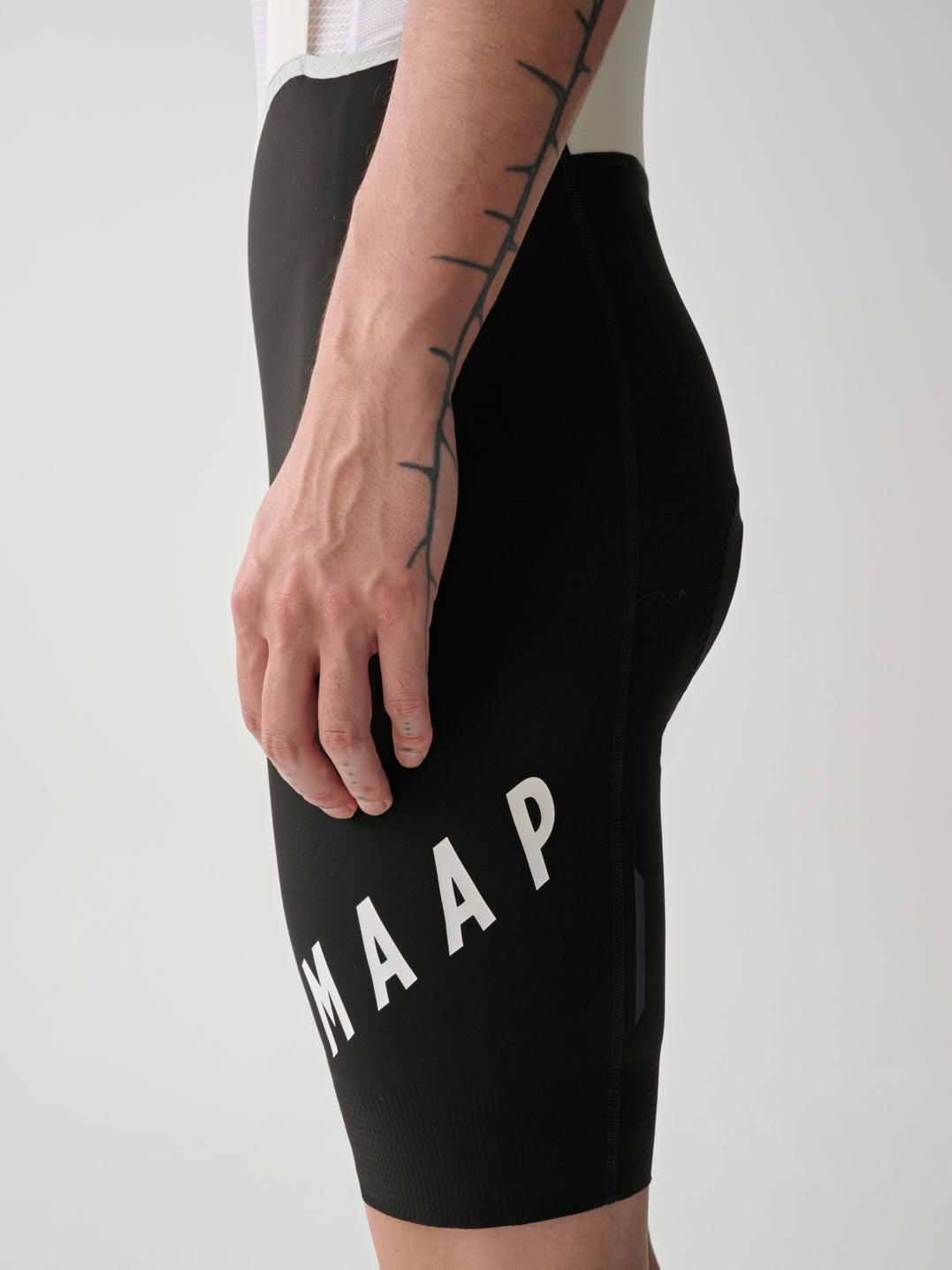 Apex Aeon Bib Short - Black White