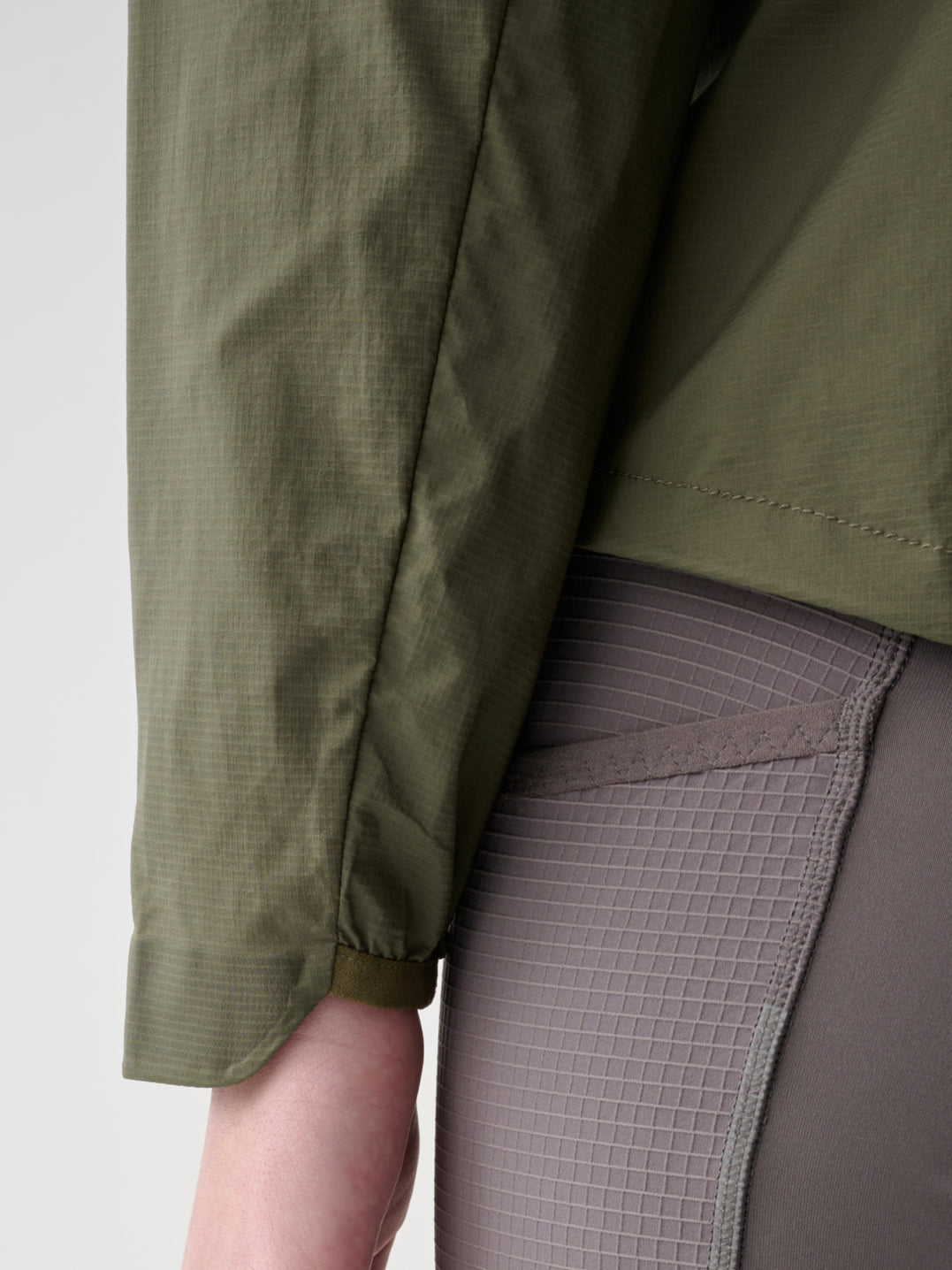 Women's Alt_Road Wind Jacket - Loam