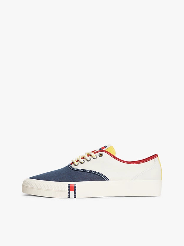Archive Canvas Colour-Blocked Trainers