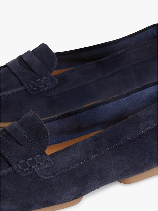 Monogram Flexible Suede Loafer Ballerinas