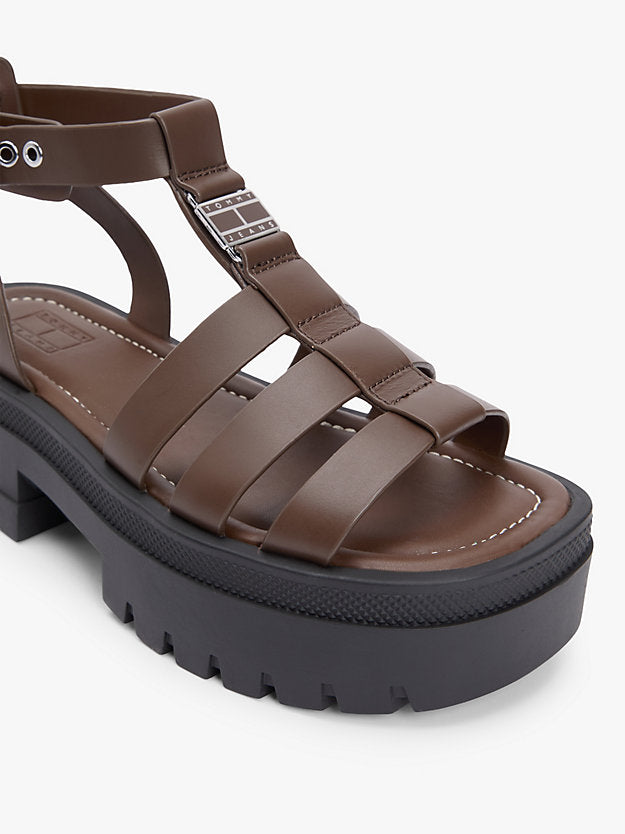 Leather Chunky Cleat Fisherman Sandals