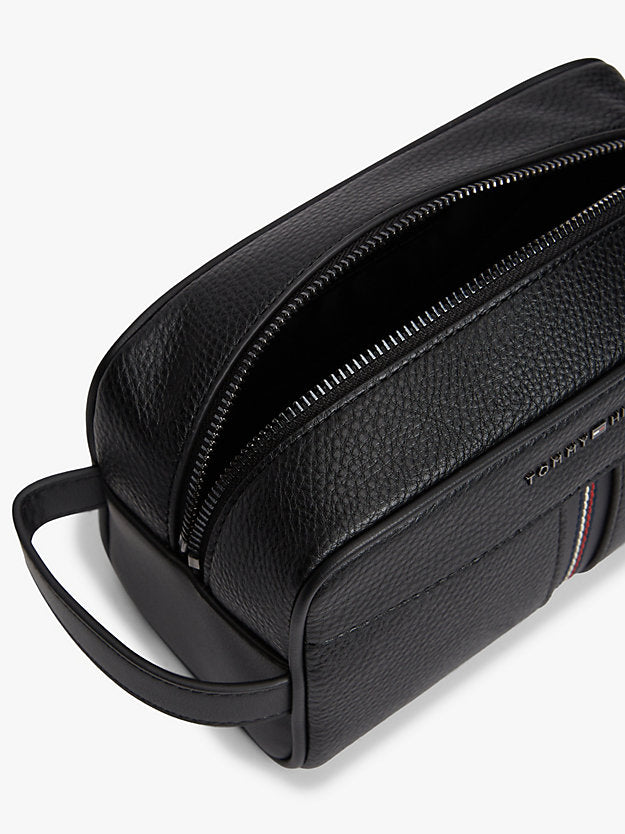 Metal Logo Pebble Grain Washbag
