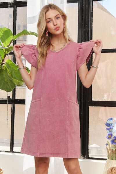 Robe ADORA à col en V, volants et manches courtes, délavée aux minéraux