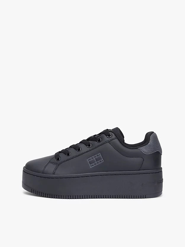 Essential Logo Platform Trainers WiLeather