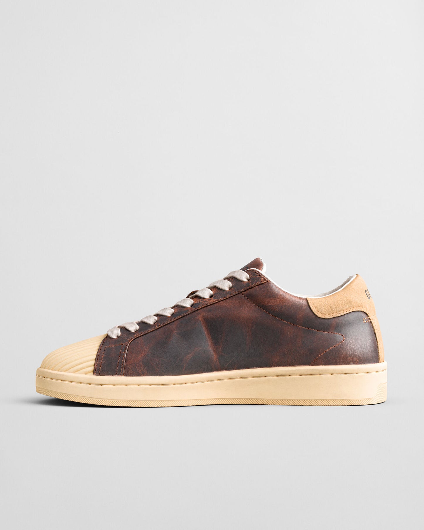 Prepus Sneakers